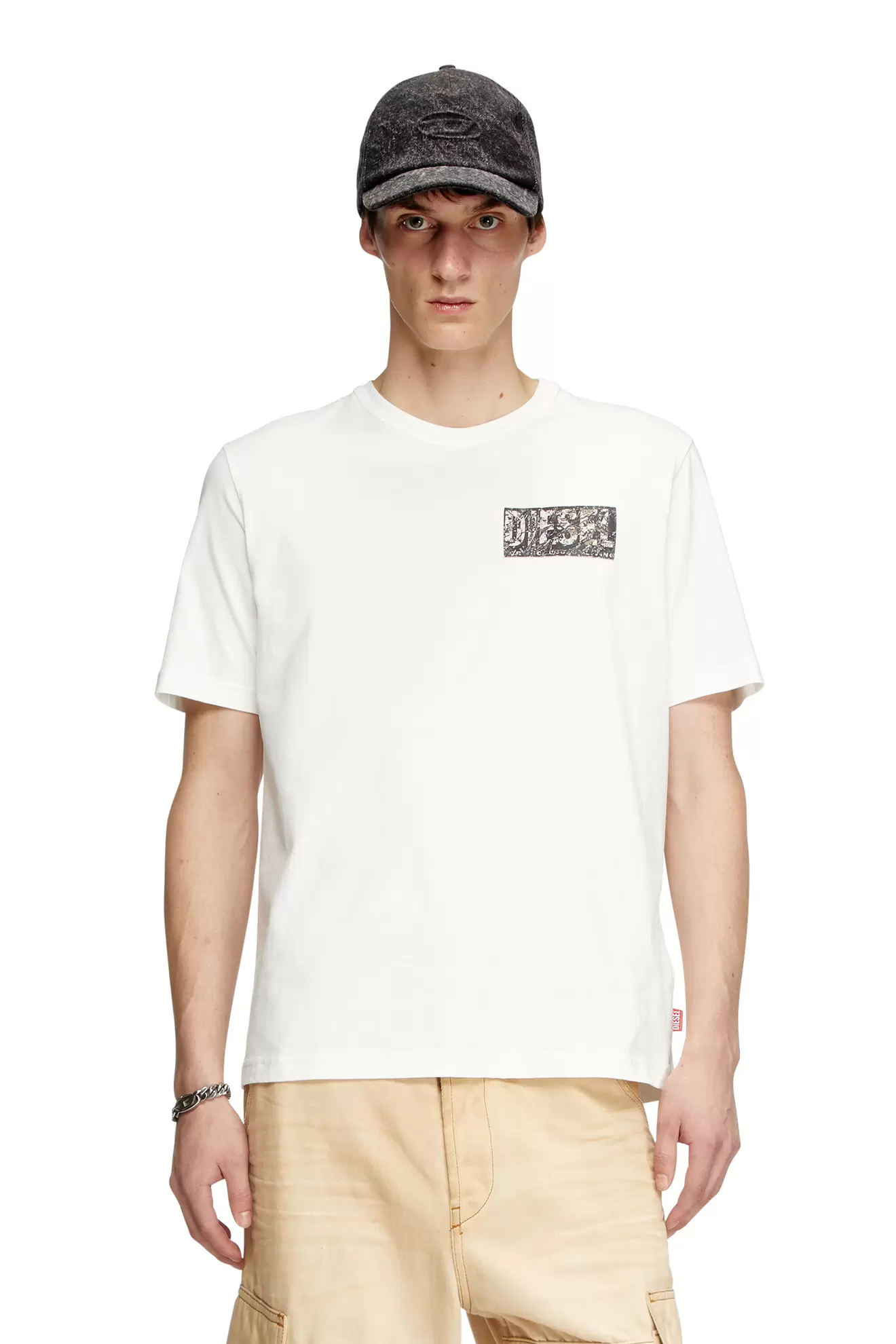 T-shirt with gabardine patch logo