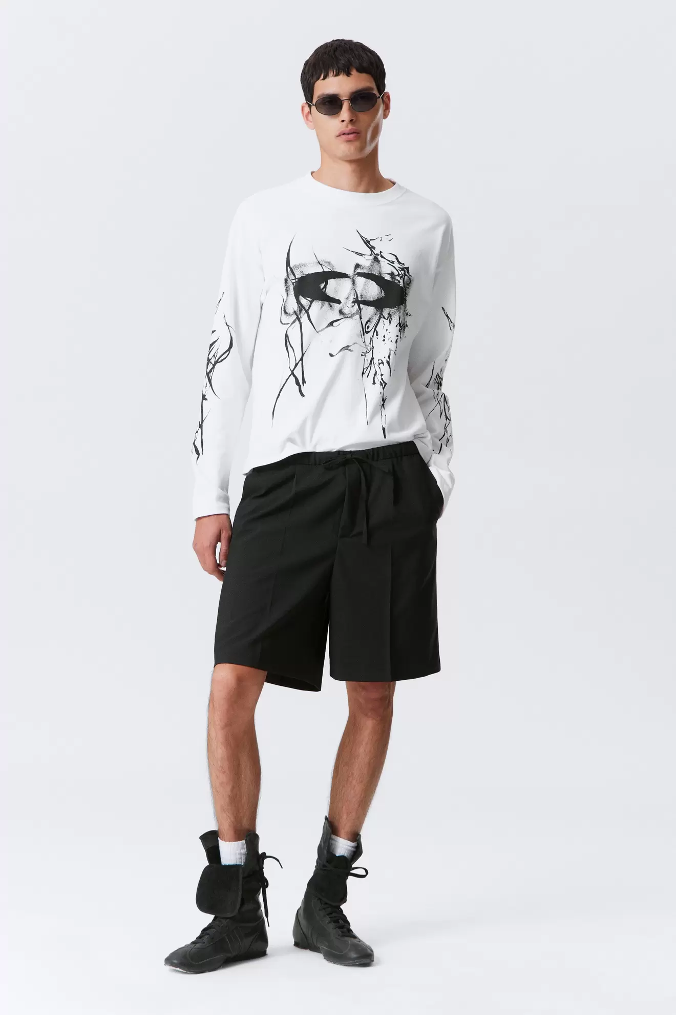 Loose-Fit Twill Drawstring Suiting Shorts