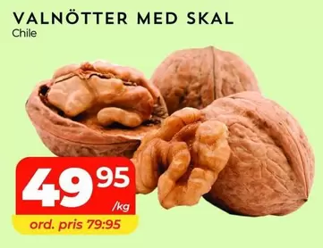VALNÖTTER MED SKAL