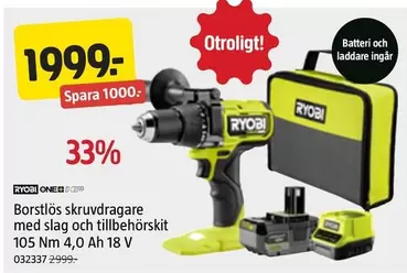 Borstlös skruvdragare med slag och tillbehörskit