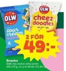 OLW - Cheez doodles, Sour cream & onion