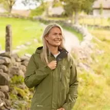 Lark Gore-Tex Jacket Women Friluftsjacka
