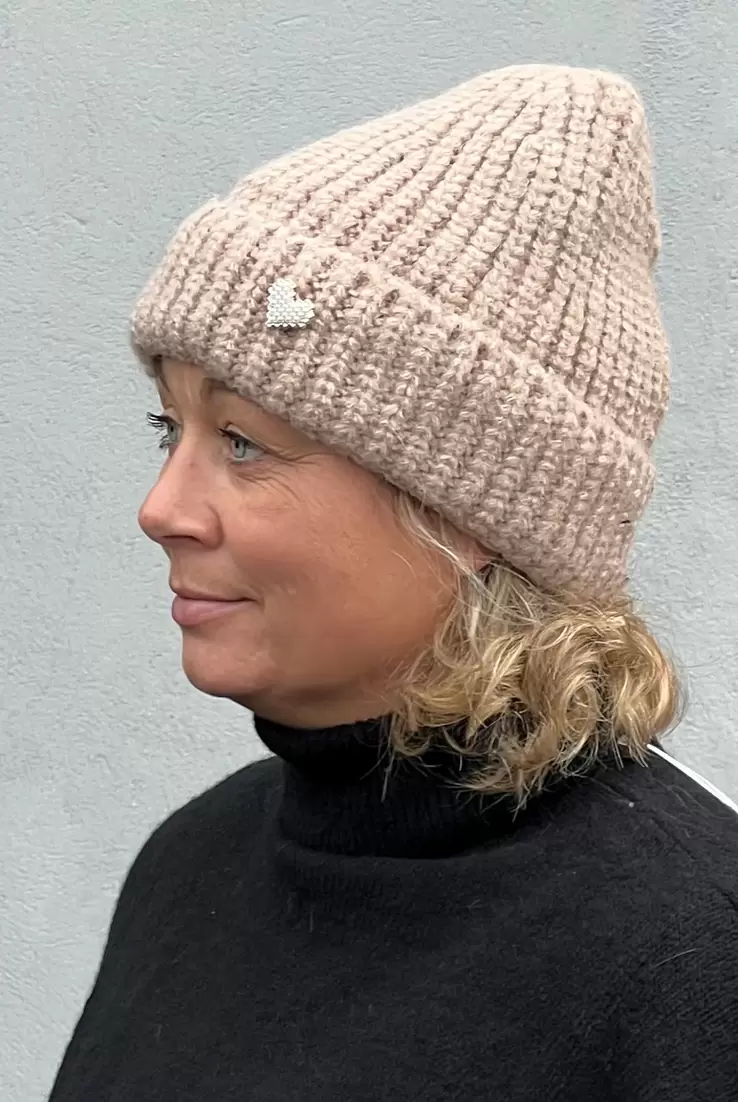 Mössa Heart taupe