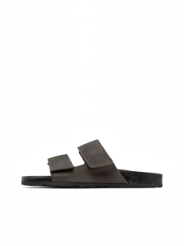 Product tile image - BIACEDAR SPÄNNESFÖRSEDDA SANDALER, Dark Brown | 95071900_DarkBrown