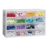 Pysselbyrå med ca 1770 roliga pärlor, 21 meter tråd och oändligt mycket skoj!