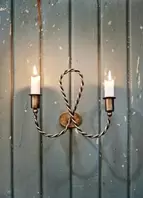 Väggljusstake - Estelle - Antik Mässing - B22 x H17 cm 229 kr Köp