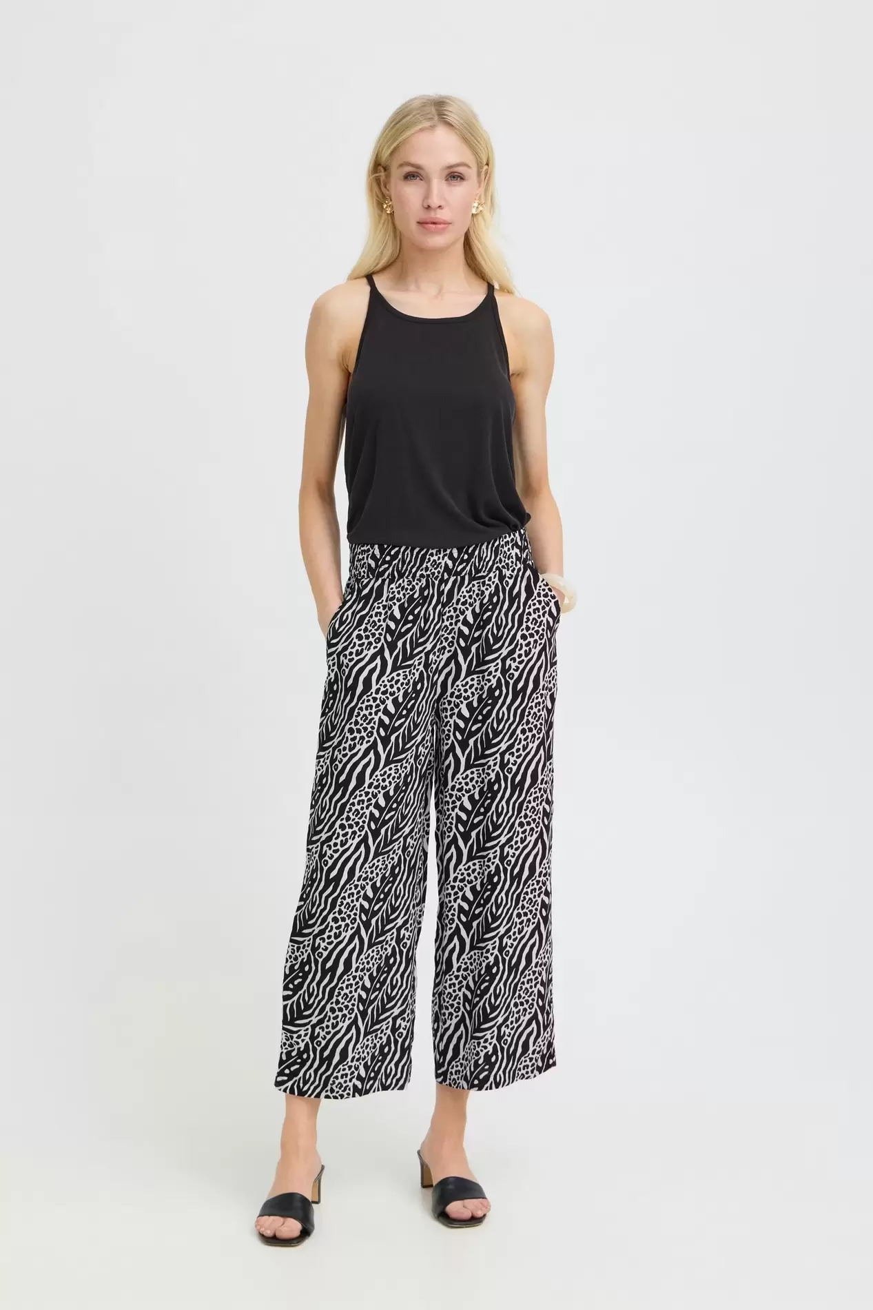 BYMMJOELLA Trousers