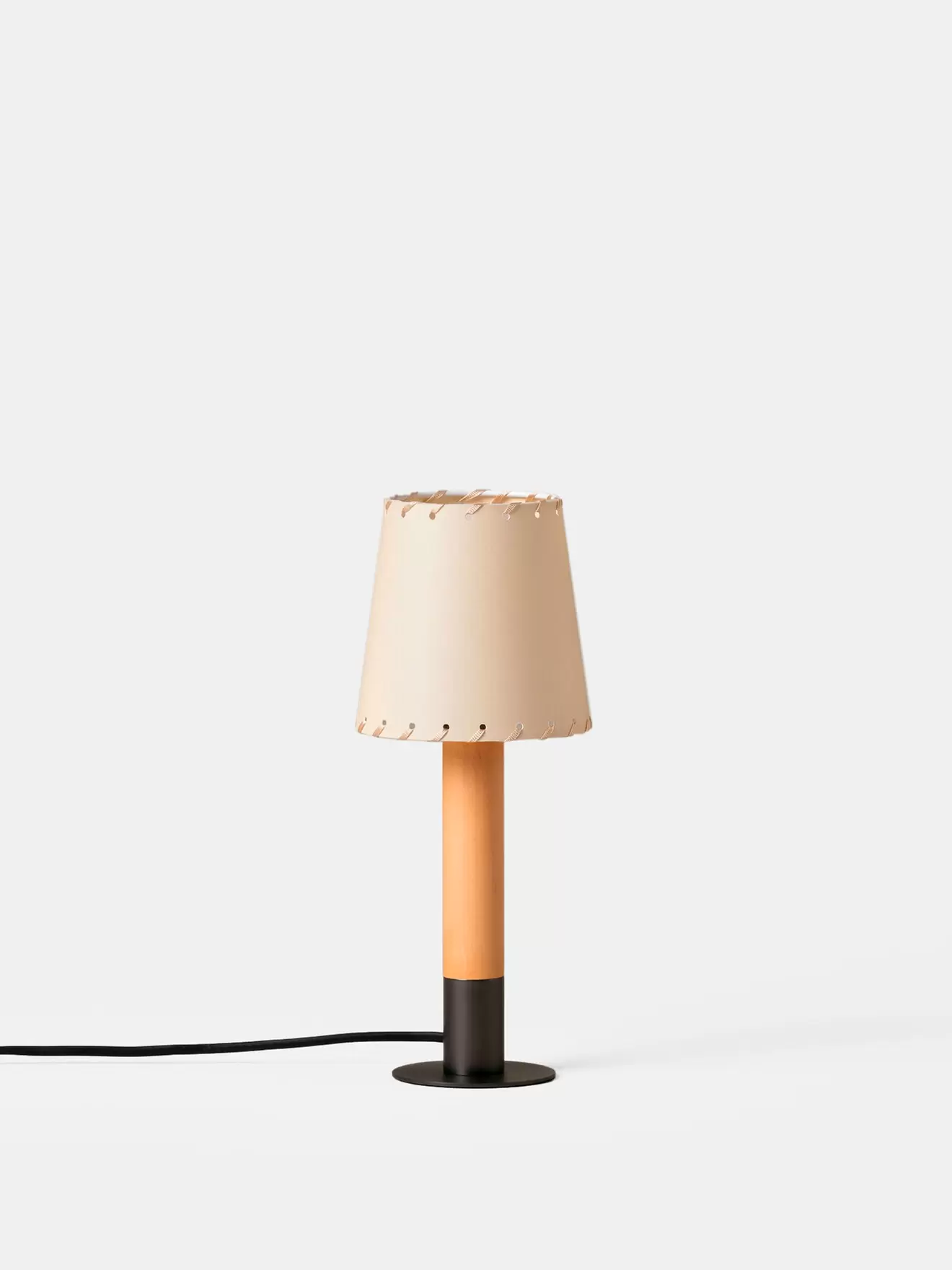 SAMPLE SALE - Básica Mínima Table Lamp - Bronze - Stitched Beige