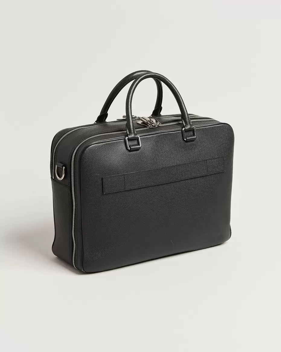 Pre-Owned Overnight Bag Taiga Leather Black