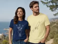 Premium T-shirt med egen text - Hand i hand