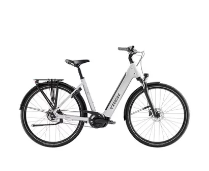 Elcykel Trek District+ 4 Lowstep N5 Belt 600Wh Lunar Silver