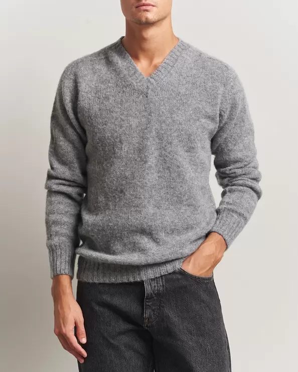 Harley Of Scotland Brushed Supersoft Lambswool V-Neck Mid Grey