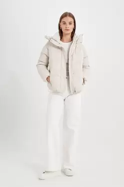 Su İtici Puffer Şişme Mont Oversize Geniş Kalıp Kapüşonlu Fermuarlı Çıtçıtlı