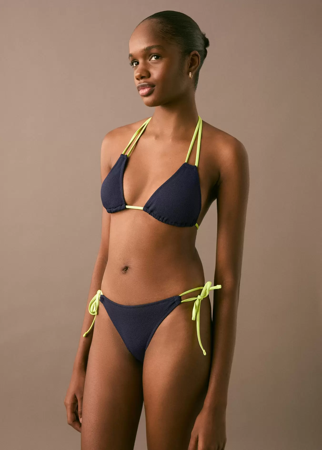 İki renkli bikini
