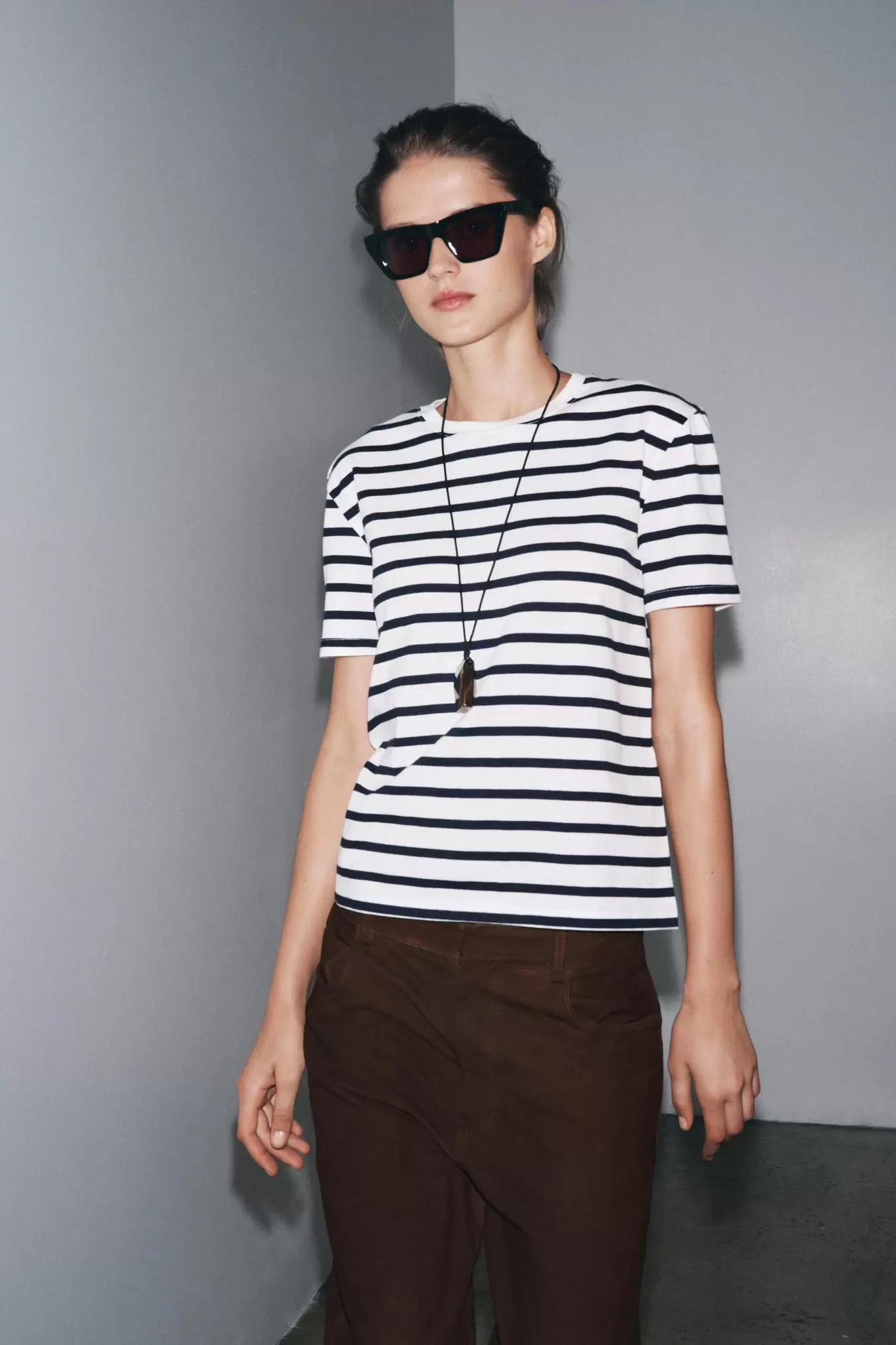 BASIC COTTON T-SHIRT