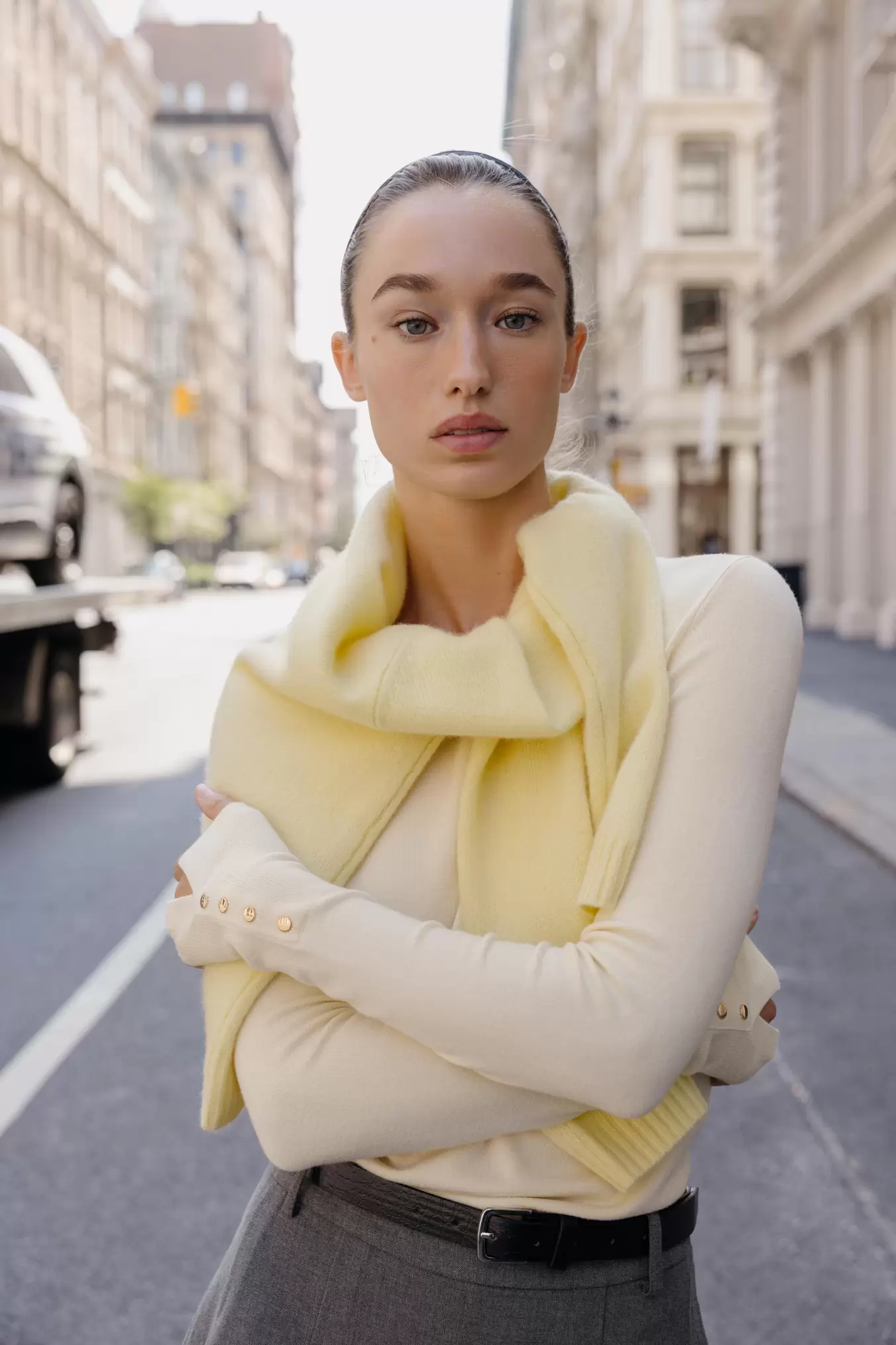 BASIC PLAIN KNIT SWEATER