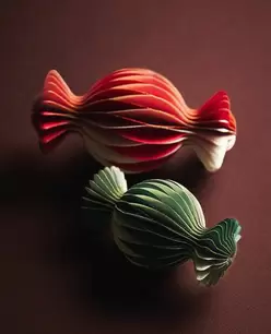 YILBAŞI TEMALI ŞEKER KAĞIT DEKORATİF SÜS SETİ (2'Lİ PAKET)