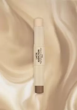 Latte Hafif Yapılı & Uzun Süre Kalıcı Kremsi Highlighter