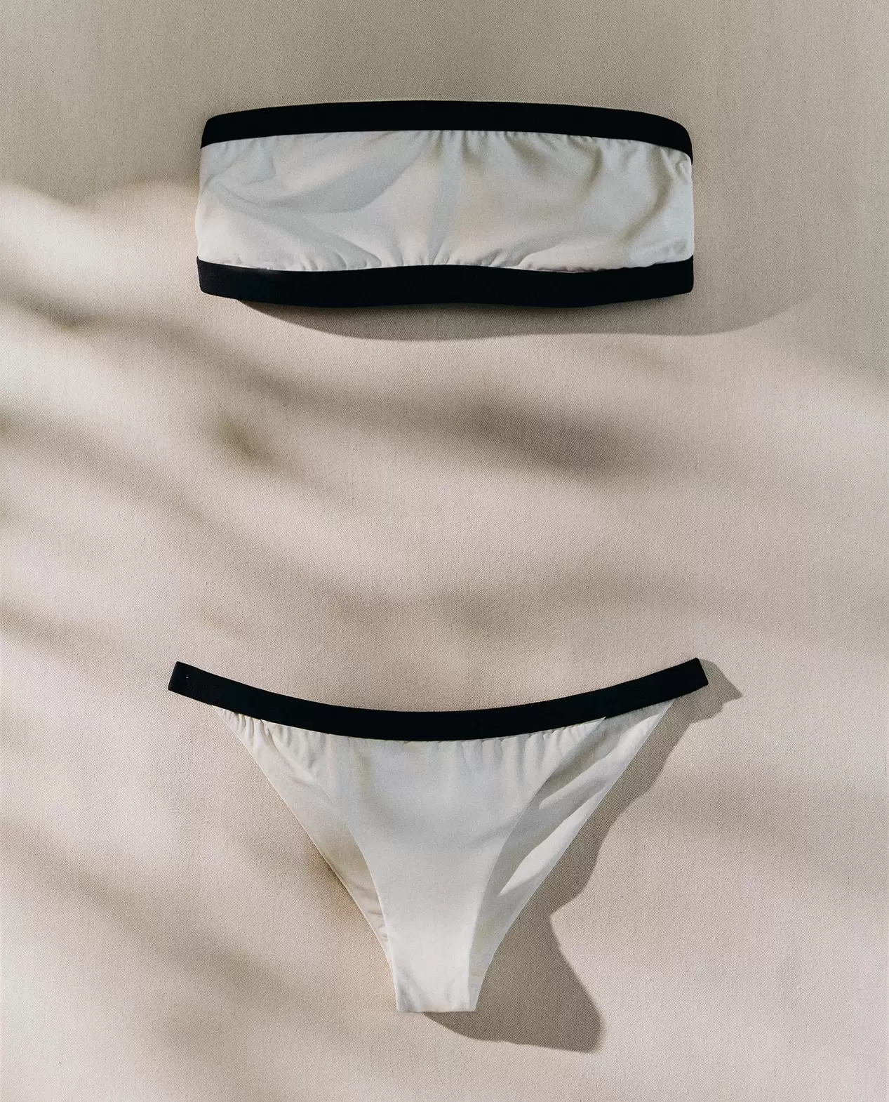 KONTRAST BANTLI BİKİNİ