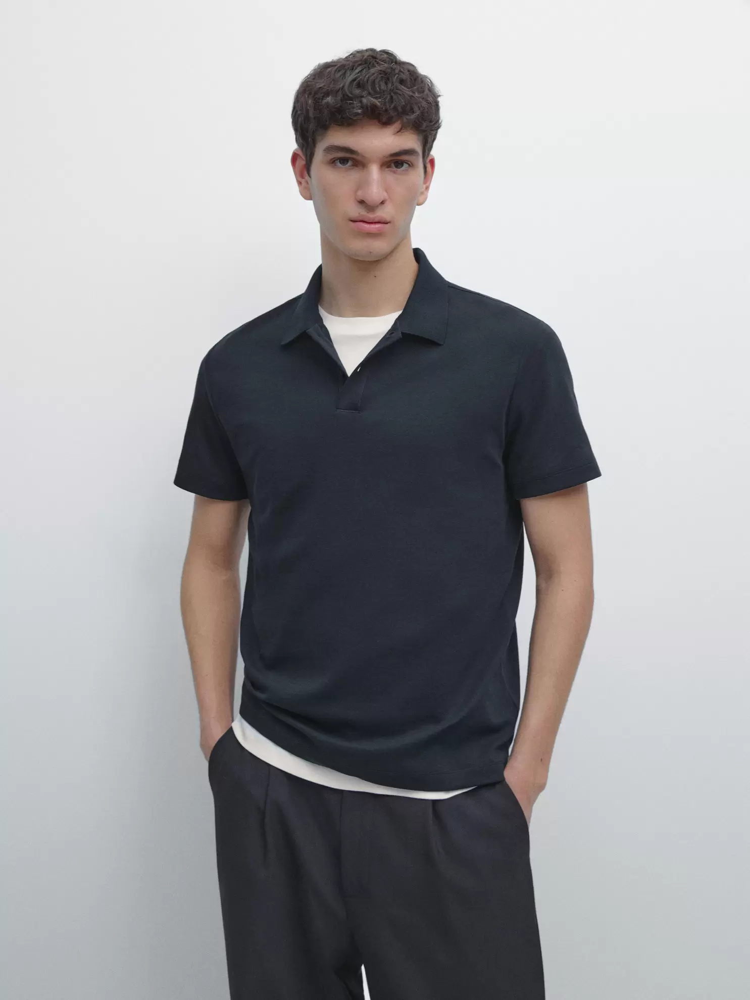 Pamuk karışımlı kısa kollu polo yaka t-shirt