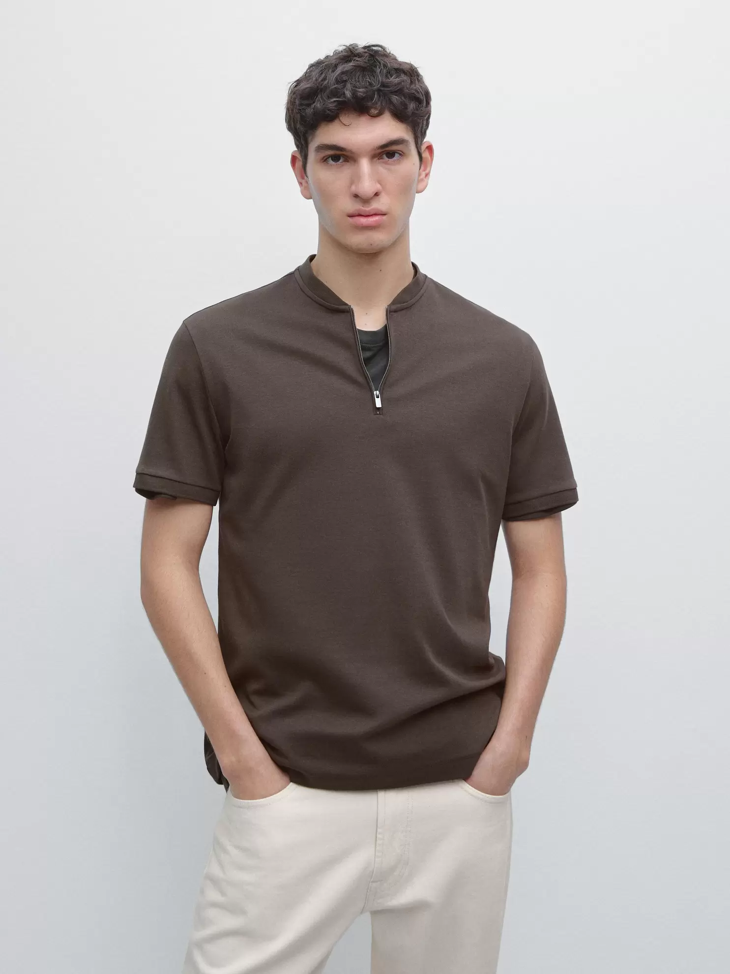 Fermuarlı yaka pamuklu polo t-shirt