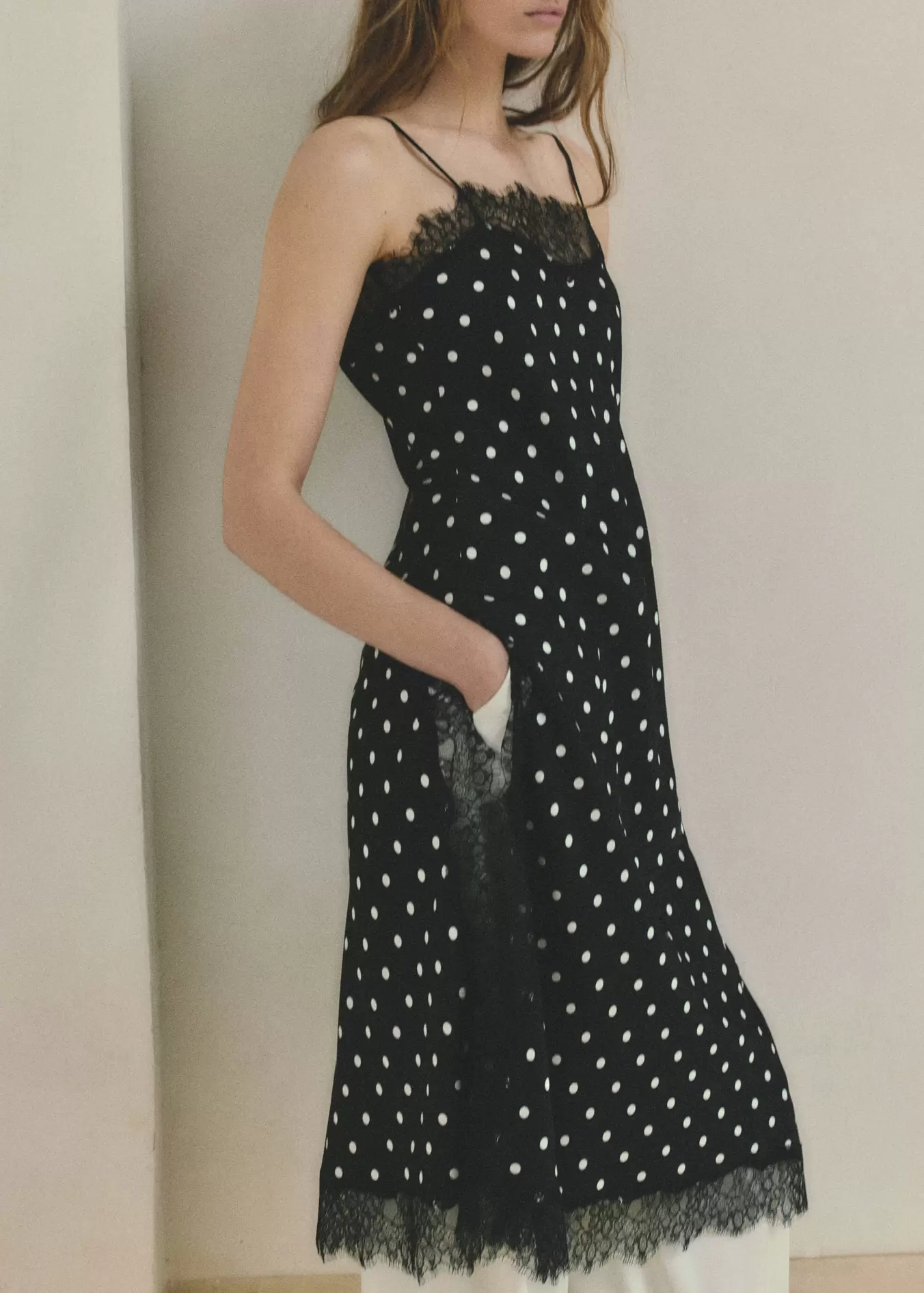 Puantiyeli dantel uzun bluz