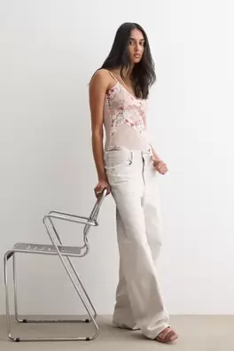 Pretty Flowers Desenli Tül ve Dantel Bodysuit