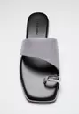 Metal detaylı terlik sandalet
