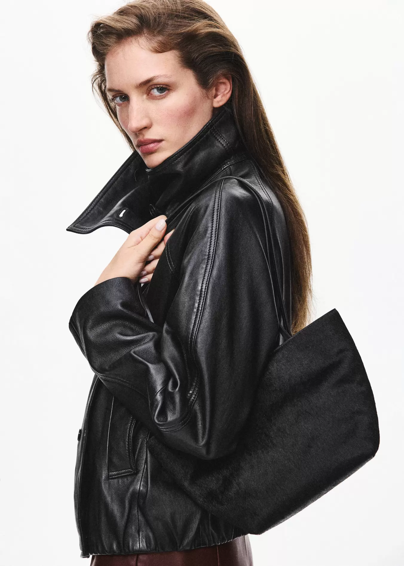 Cow leather shoulder bag
