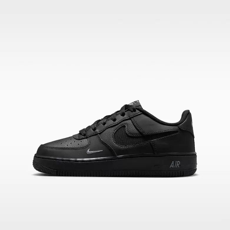 Nike Air Force 1 LV8