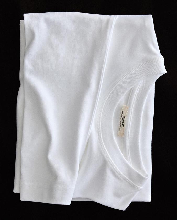 UZUN KOLLU PAMUKLU T-SHIRT KARELİ PAMUKLU PANTOLON