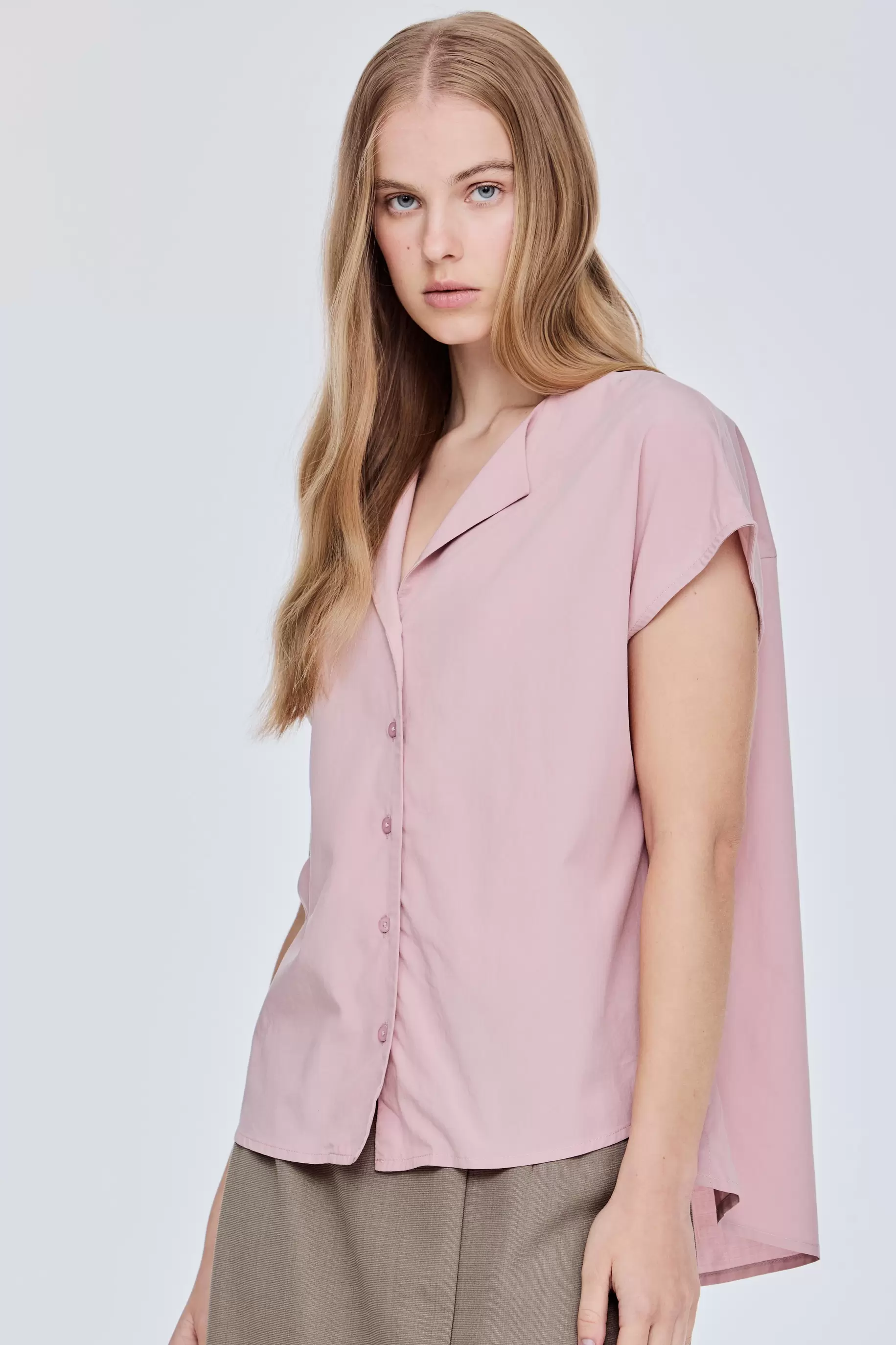 Wing Collar Blouse