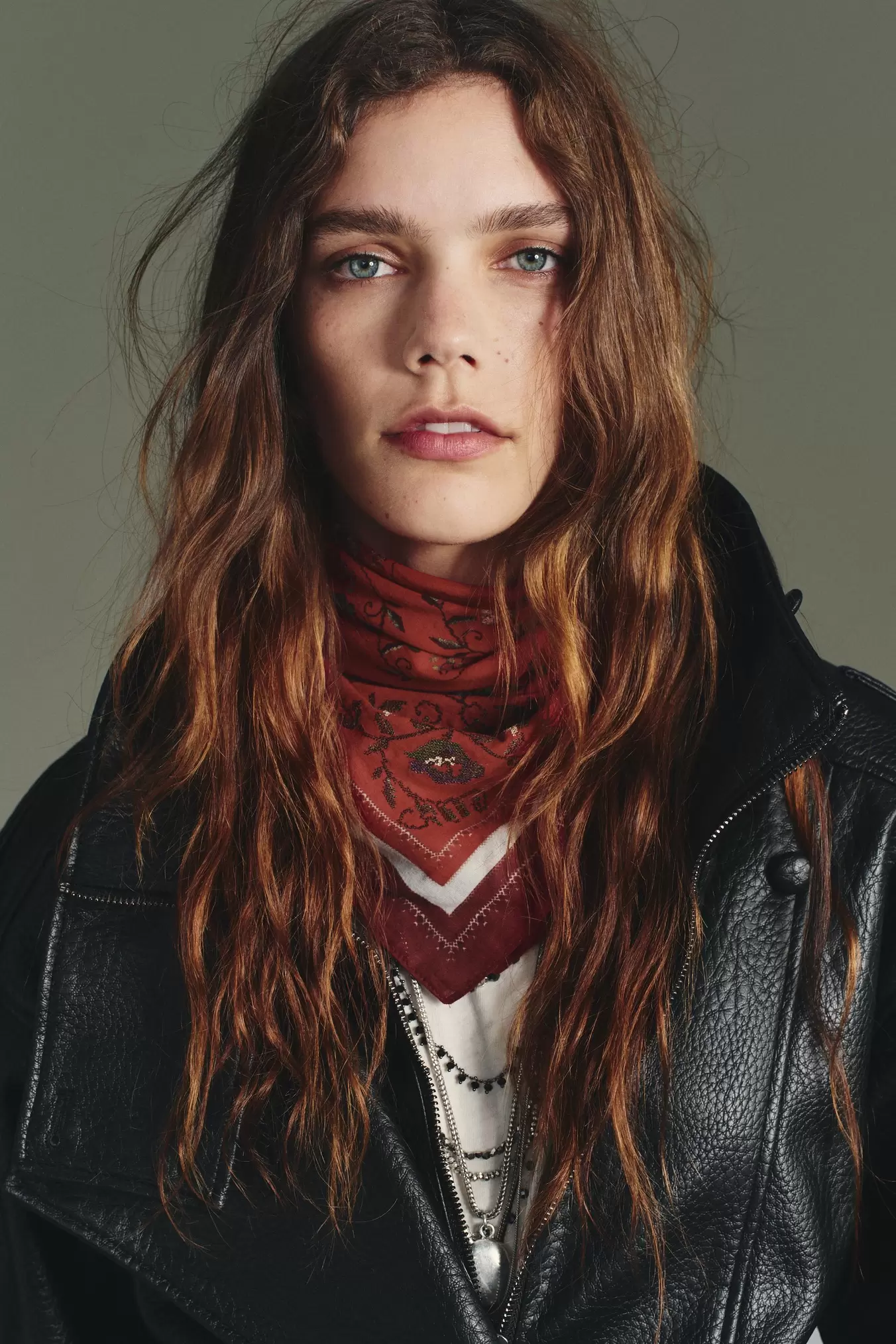 EMBROIDERED PRINT SCARF