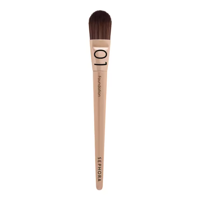 Classic Foundation Brush 01