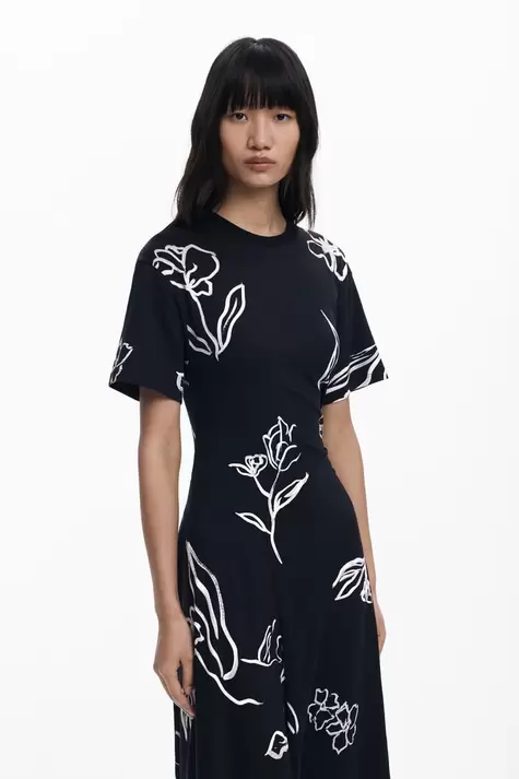 Asymmetric dress with floral strokes