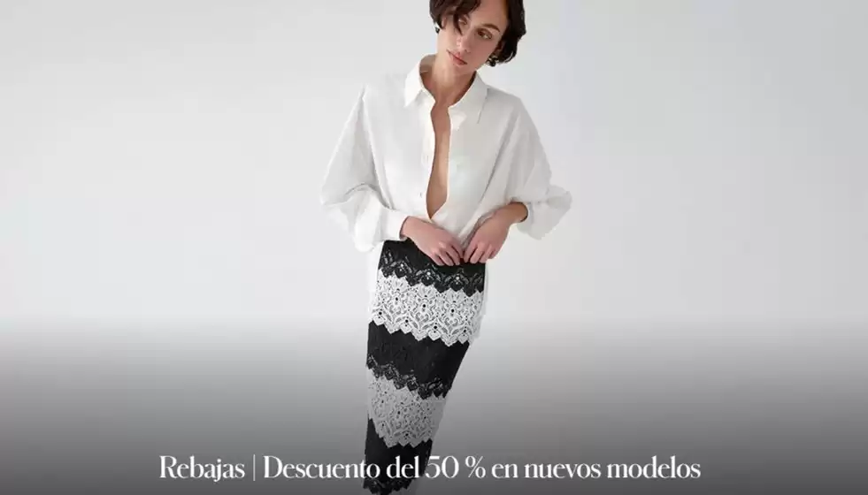 Catálogo Carolina Herrera | Rebajas descuento del 50% en nuevos modelos | 2026-07-03T00:00:00.000Z - 2026-07-31T00:00:00.000Z